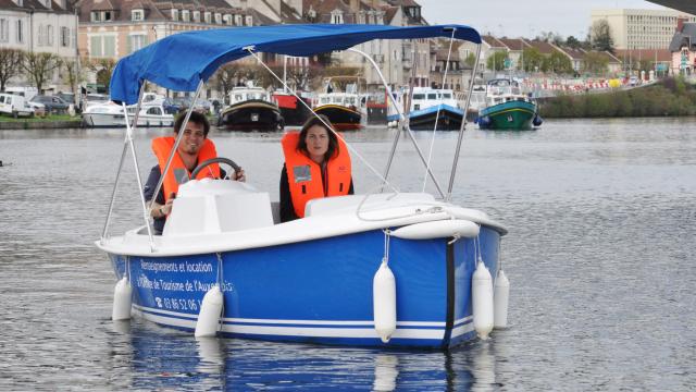 Bateau électrique