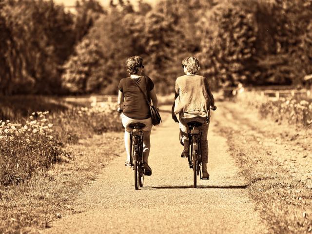 Vélo-chemin de hallage-itinérance-tranquilité-canal Nivernais