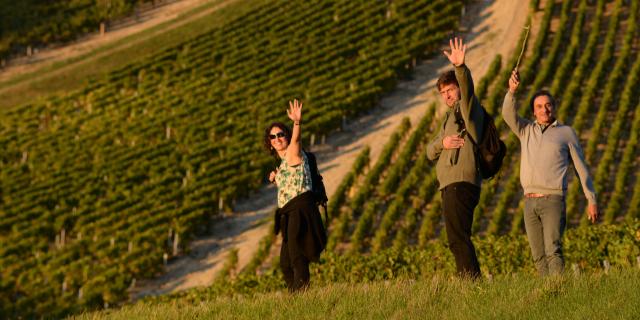 Randonneurs qui saluent