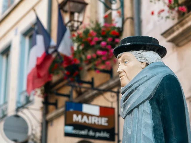 Statue de Marie Noël